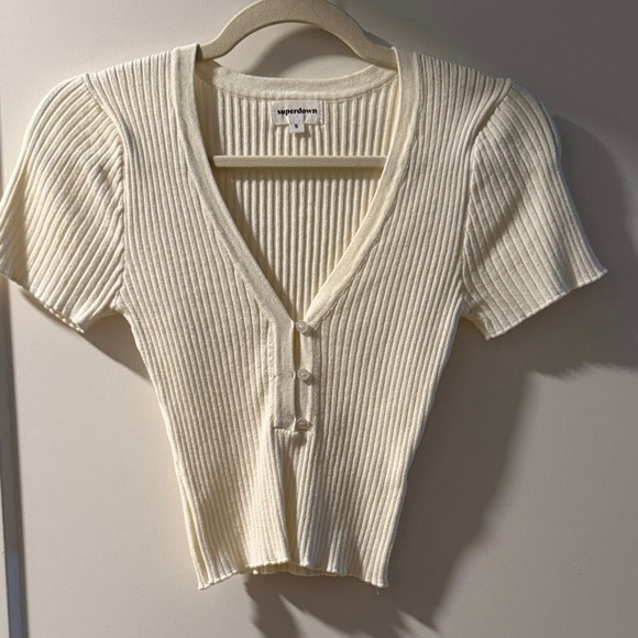 Superdown Ribbed Crop Top - Picture 3 of 6